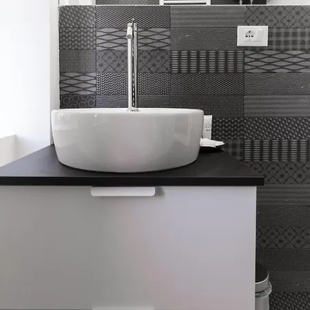 Apartment Italianway Bassini 49 *